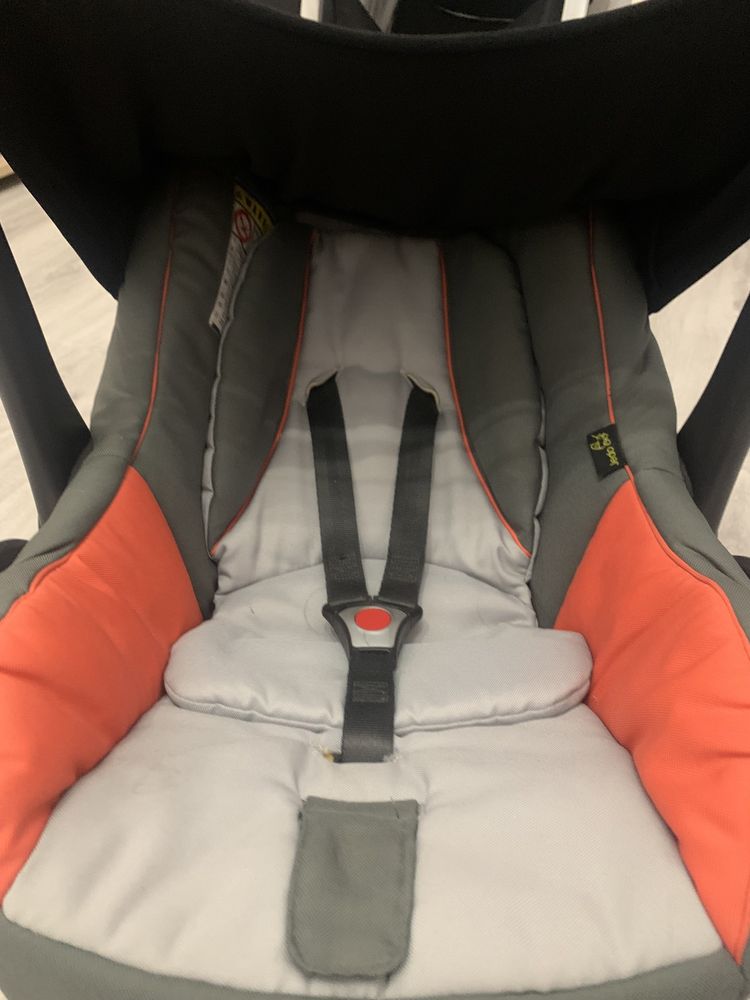Fotelik samochodowy dla niemowlaka, nosidełko