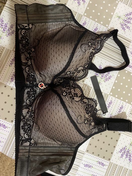 Бюстгальтер