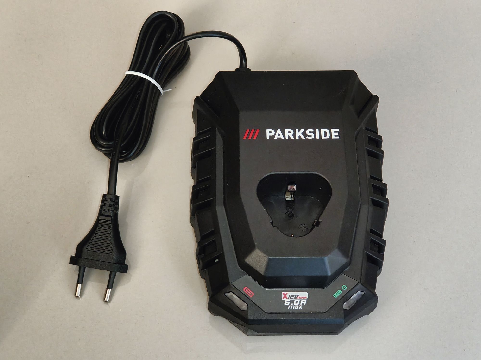 Ładowarka PARKSIDE PERFORMANCE PLGK 12 6.0 A1 - 12V 6A 100W X12VTeam