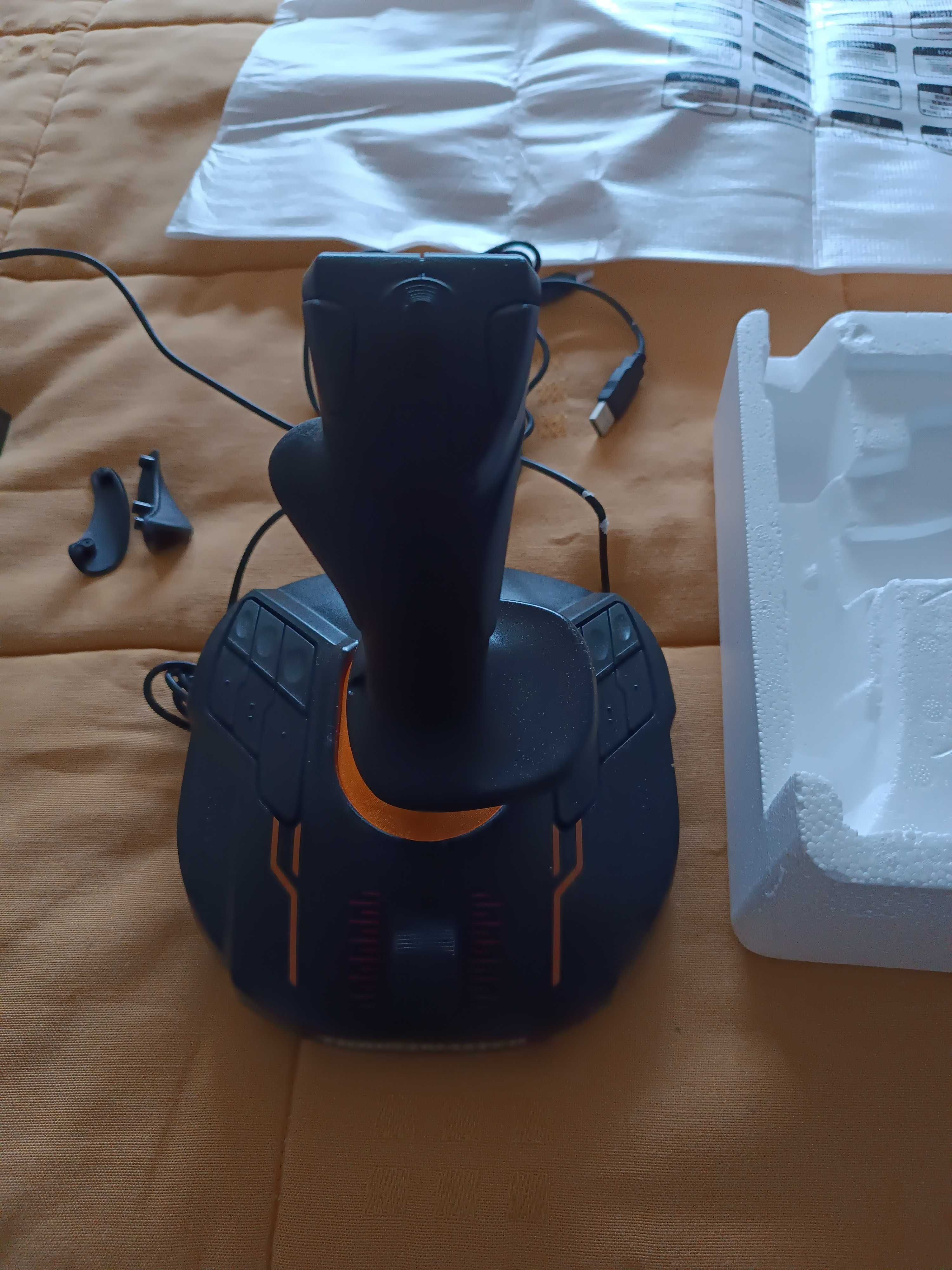 Joystick Thrustmaster Como Novo