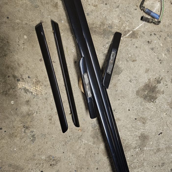 E46 m3 Listewki listwy zewnetrzne błotnika drzwi poszycia