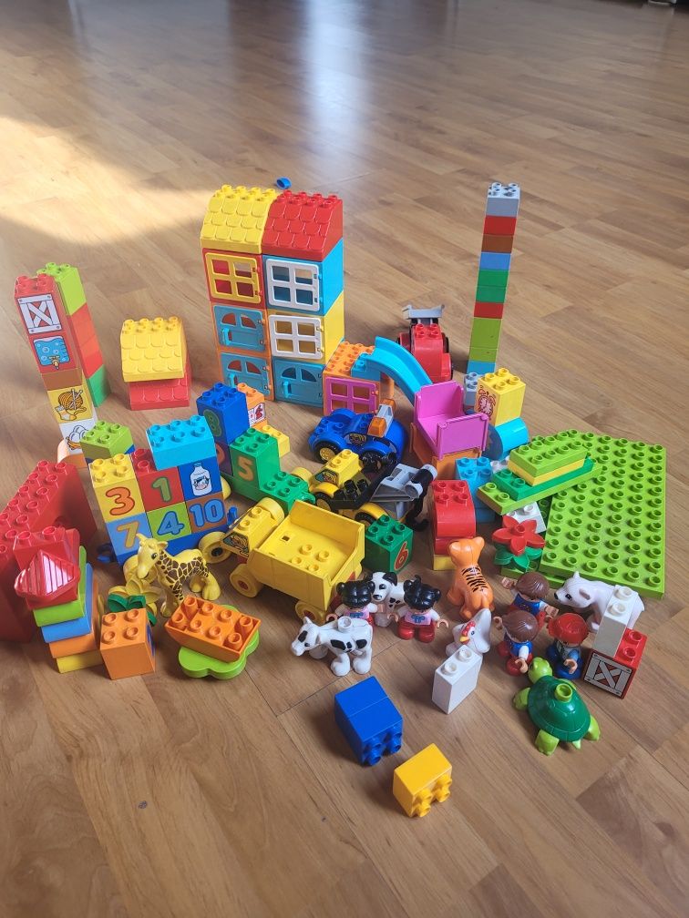 Duży zestaw klocków Lego duplo,pociąg,autka,zwierzęta