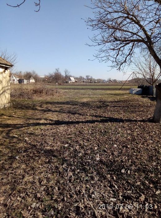 Продаётся земля с домиком с.Карапыши Мироновский район