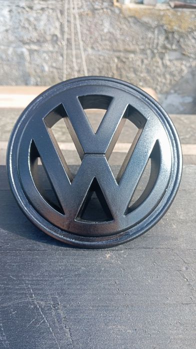 VW Golf 5 emblemat przód 150mm