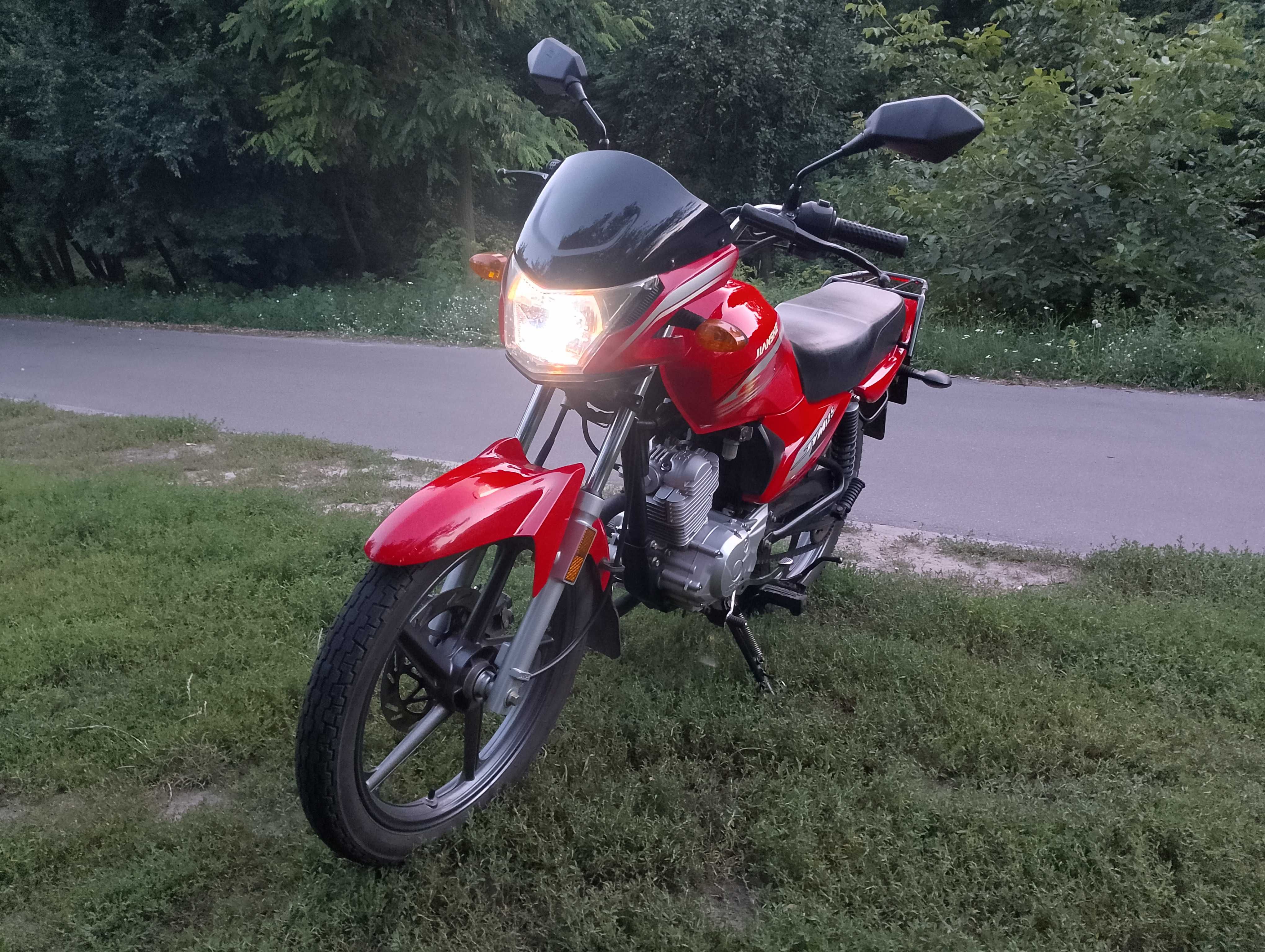 Продам гарний мотоцикл jianshi -125, yamaha ybr -125