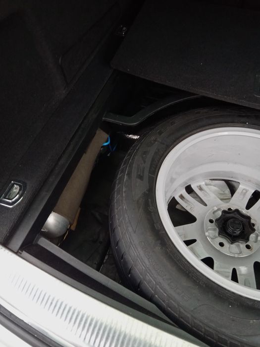 Продам автомобиль Ауди ку7