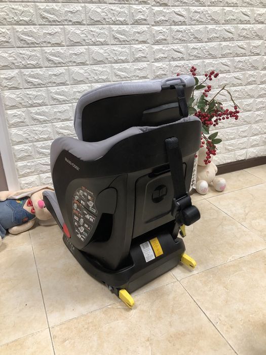 Автокрісло MAXI-COSI Titan  Група 1/2/3 (9-36 кг) максі косі