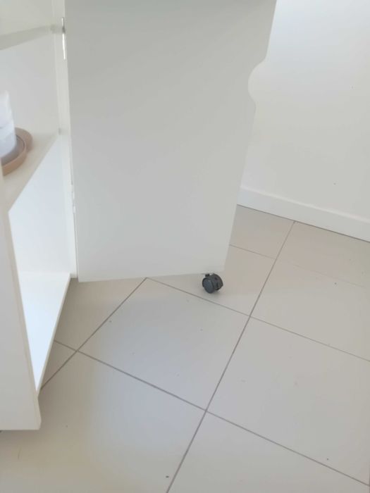 Mesa dobravel com arrumacao moderna