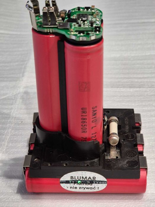 Akumulator WKŁAD PAKIET Li-Ion Bosch 10,8 V - 12 V 4 Ah GBA