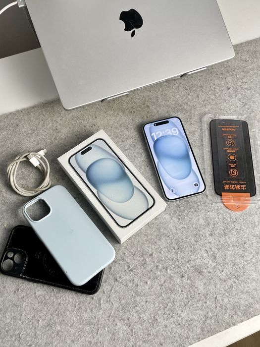 iPhone 15 Azul Claro 128GB - Excelente estado