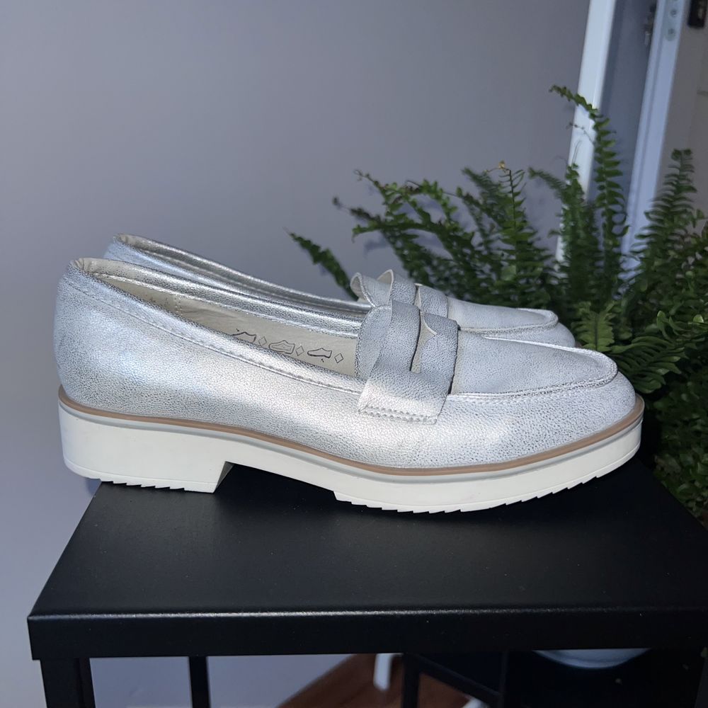 Mokasyny loafery espadryli srebrne nowe r.37