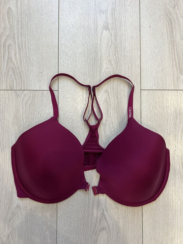 Бюстгальтер Calvin Klein