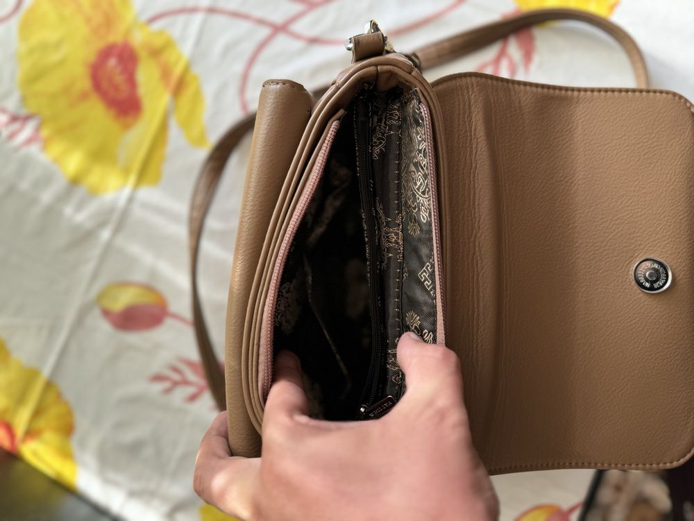 Продам дві сумки нові