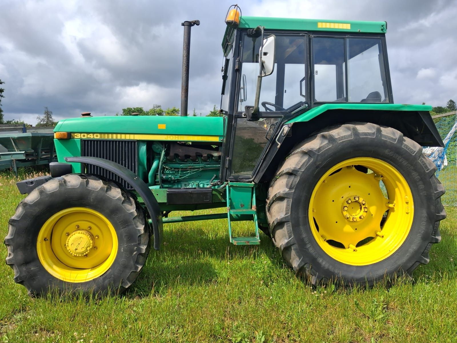Ciągnik John Deere 3040 rok 1981