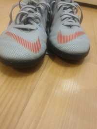 Buty halówki Nike  Mercury roz.35