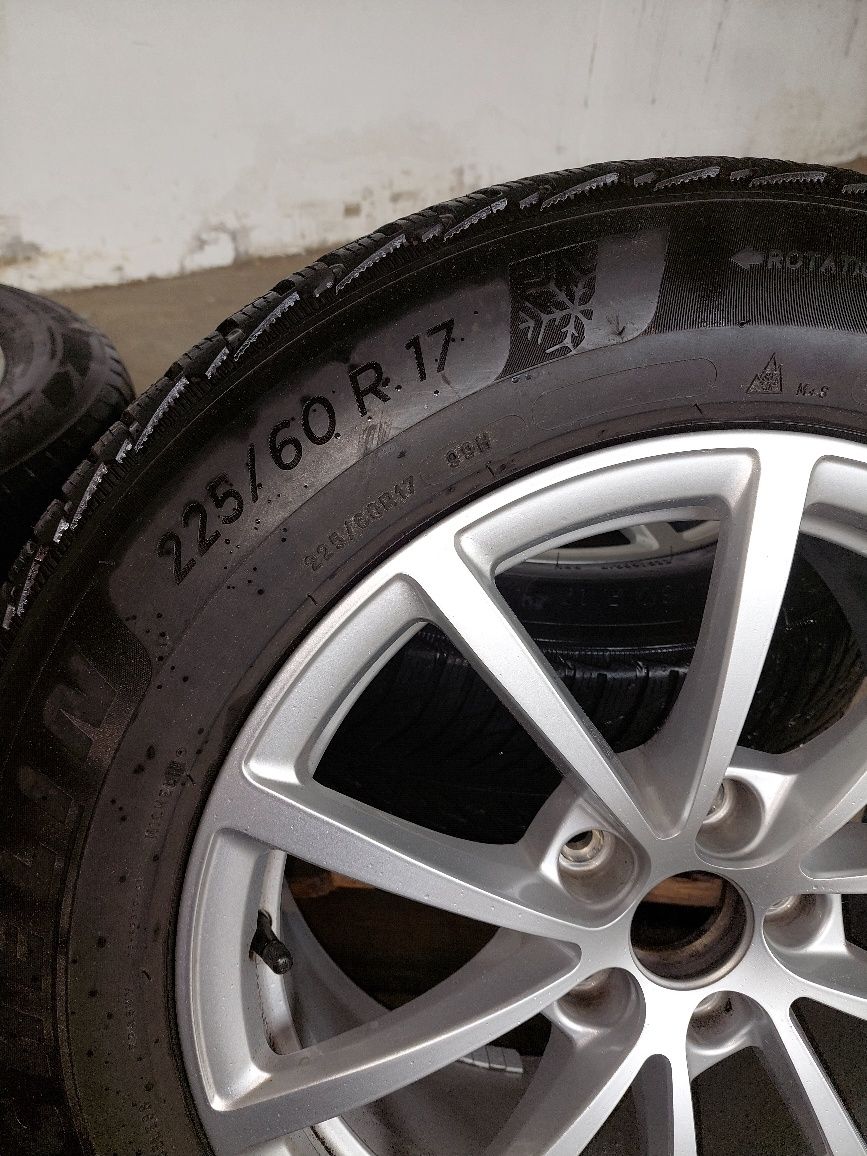 Sprzedam opony zimowe 225/60 R 17/