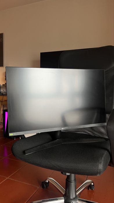 Monitor LG Ultragear 27” 144Hz