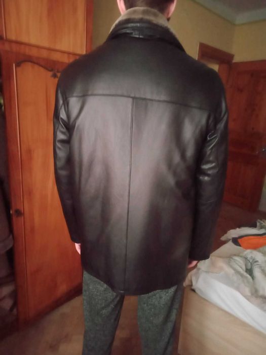 Шкіряна куртка зимова