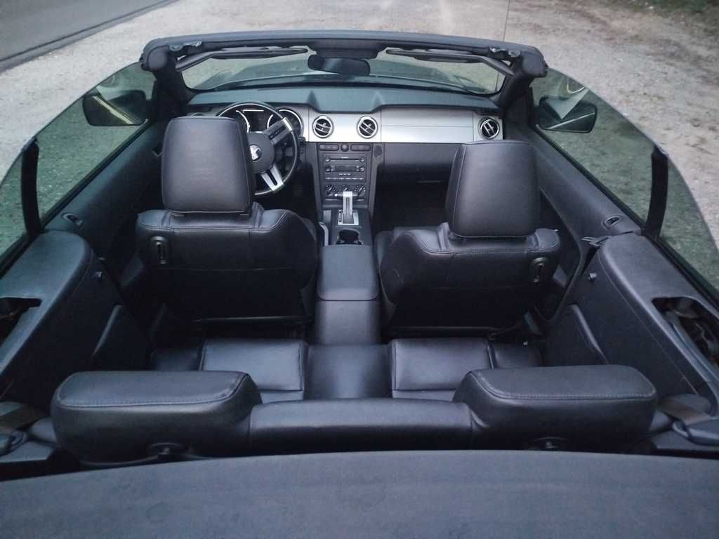 Ford Mustang 4.0 automat Cabrio