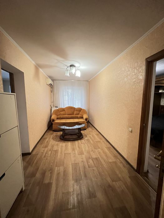 В продажу 4 к к в Варварівці з косметичним ремонтом