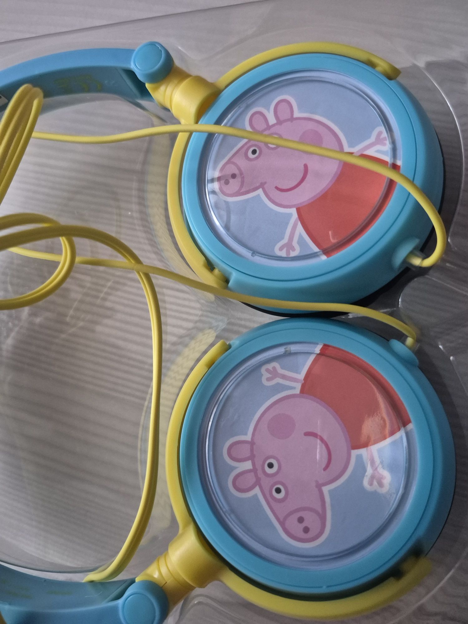 Słuchawki nauszne LEXIBOOK Peppa Pig HP015PP-00 Niebiesko-żółty
Kod: 2