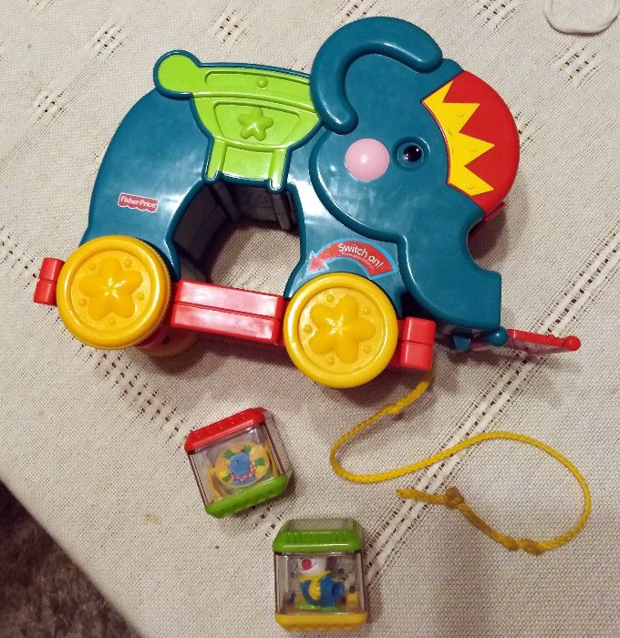 Fisher price Słonik z klockami