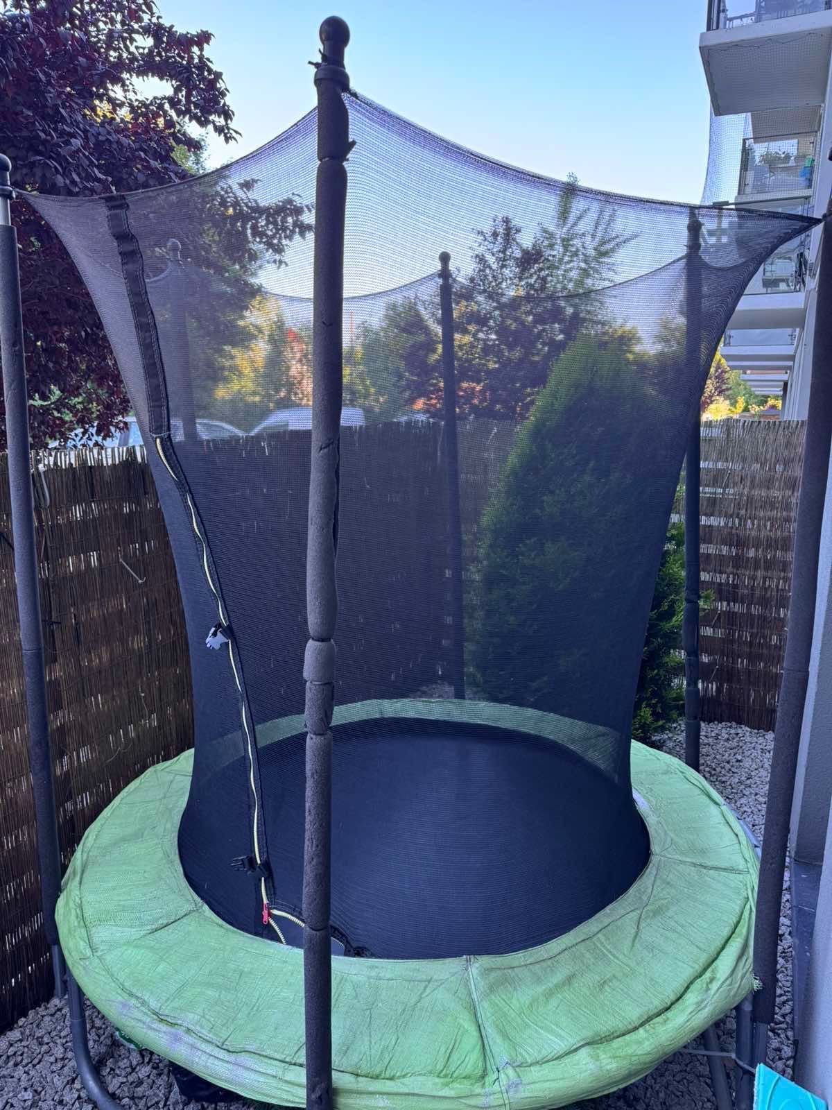 Trampolina ogrodowa