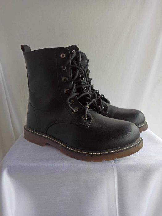 BOTKI nooowe  czarne sztyblety damskie  rozmiar 38