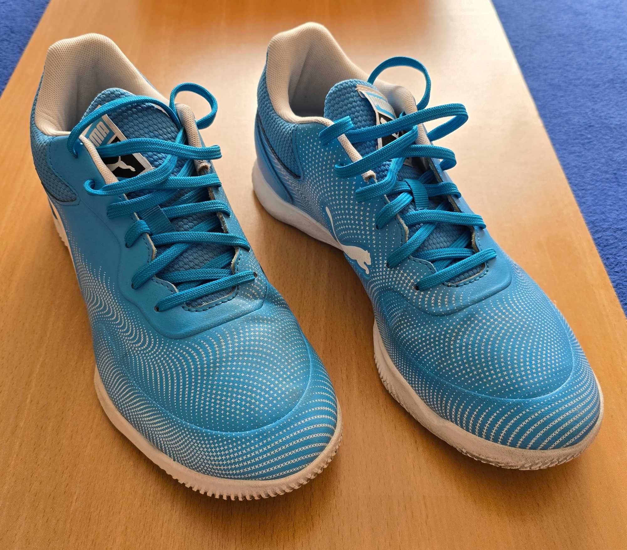 Buty piłkarskie, halowe, Puma Truco - rozmiar 40,5 (stopa 26 cm)