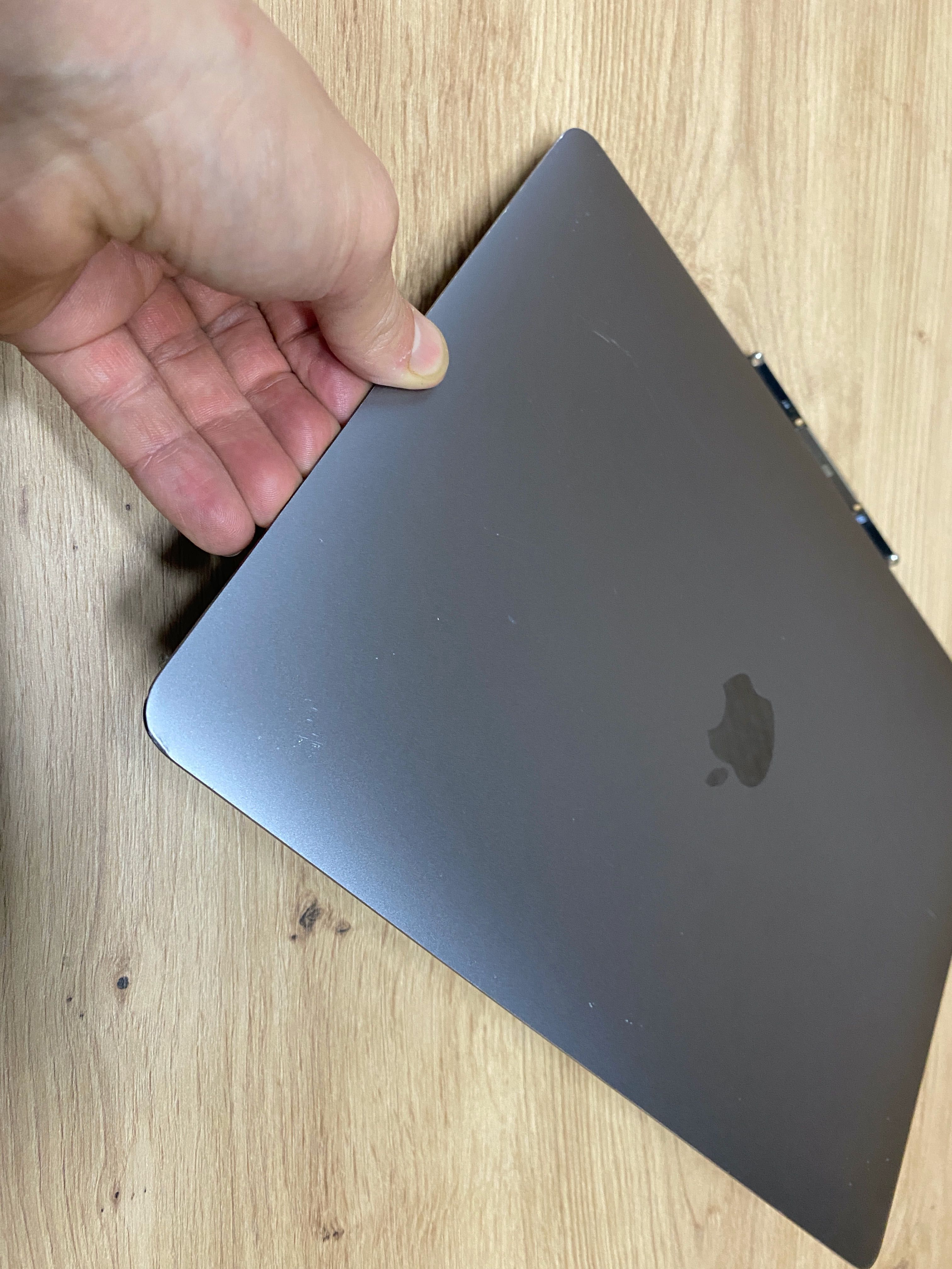 Оригінальний екран A1932, A2179 до MacBook Air  Space Grey та Silver