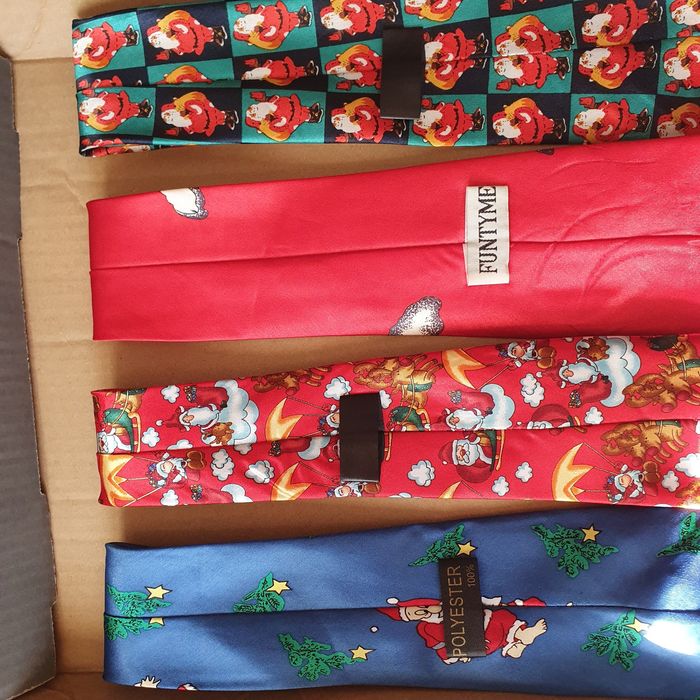 Zestaw krawatów świątecznych (k-10) OK