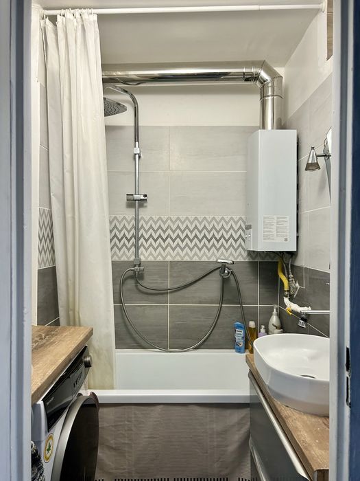 Sprzedam 3-pokojowe mieszkanie+ balkon+ pjwnica, ul Koszyka