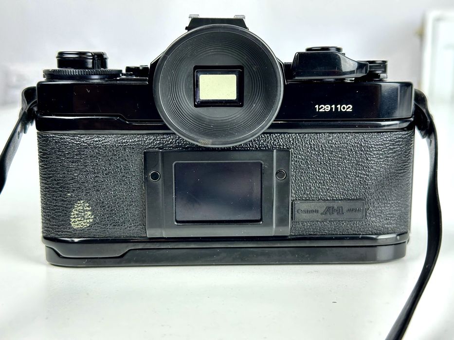 Canon A‑1 + FD 50 mm f/1.4 + FD 70–210 mm f/4 – pełny zestaw analogowy
