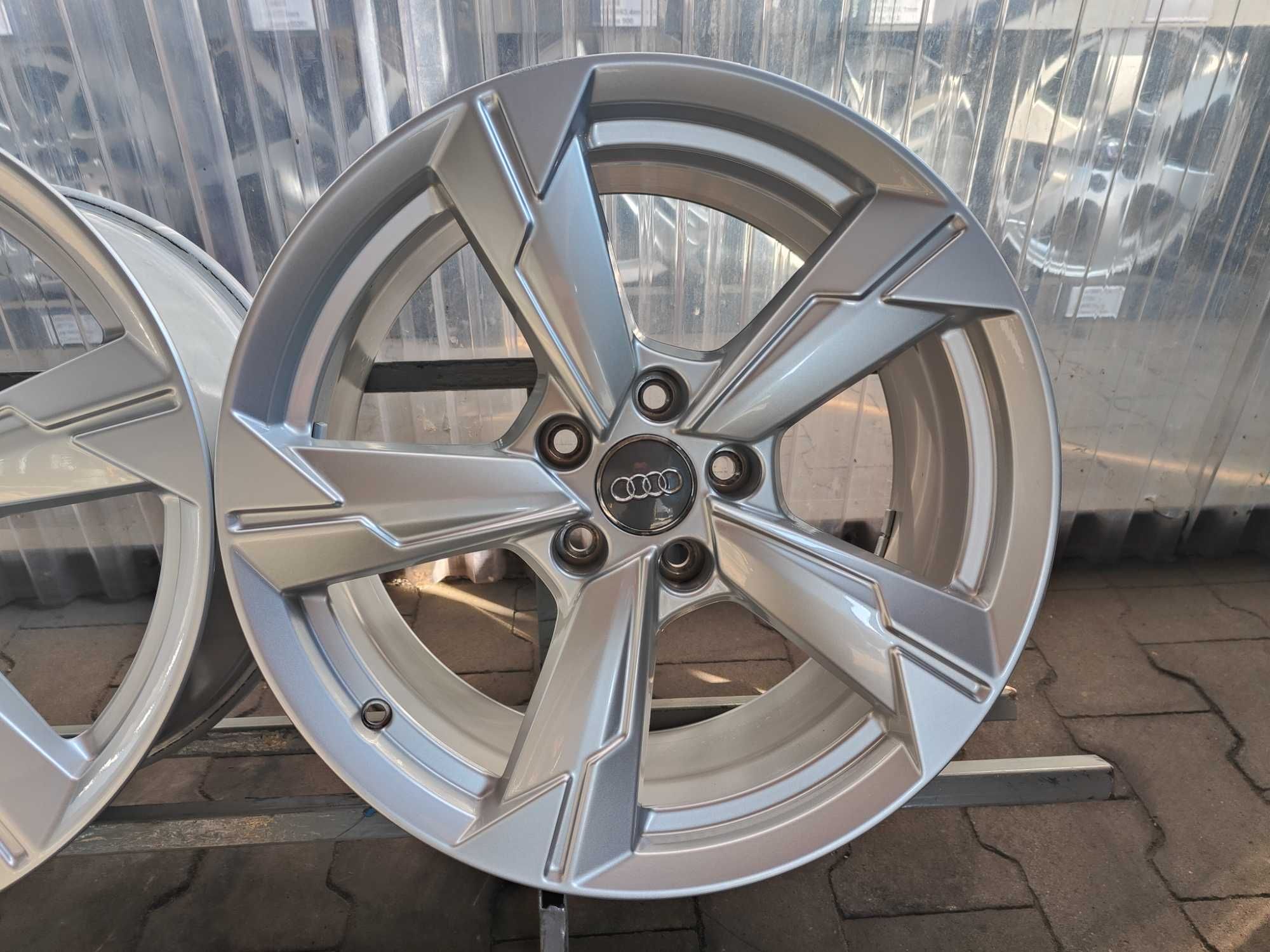 Oryginalne Felgi aluminiowe Audi A4 B8 8x18'' 5x112 ET39