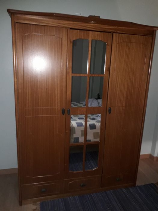 Quarto completo em bom estado