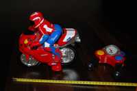 Zdalnie sterowany motocykl Ducati firmy CHICCO +pilot