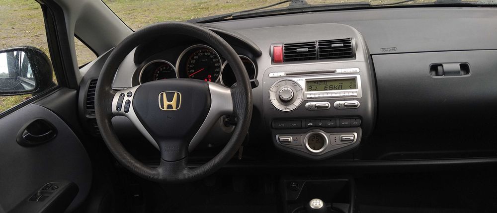 Honda  Jazz 1,4i Klima Zadbana z Ubezp.OC i Przeglądem Techn. 09.2026.