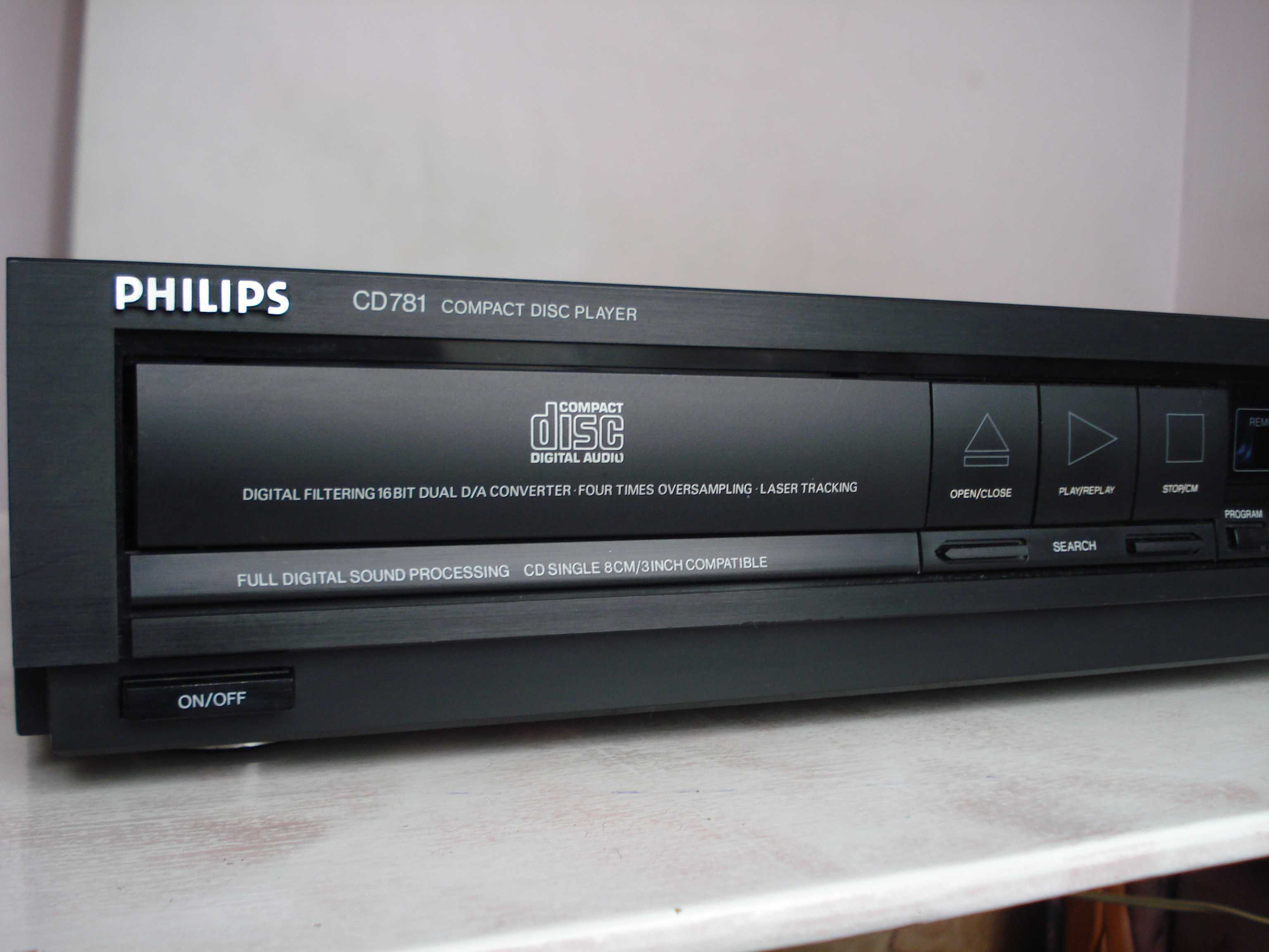 CD-програвач "Philips" CD 781 (TDA 1541A)