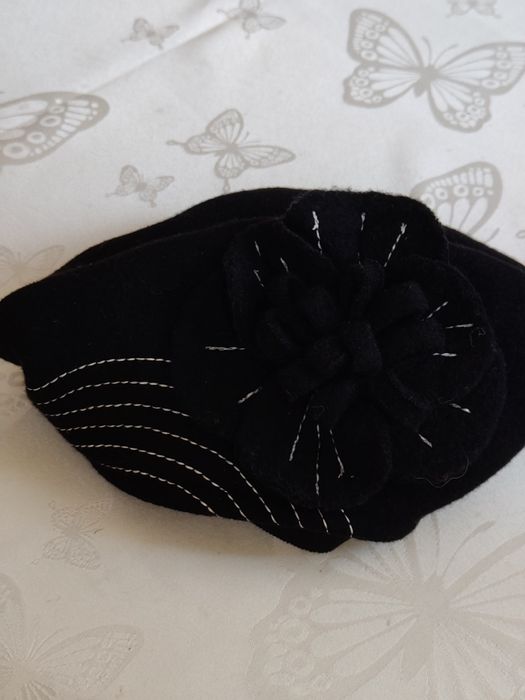 Beret elegancki damski