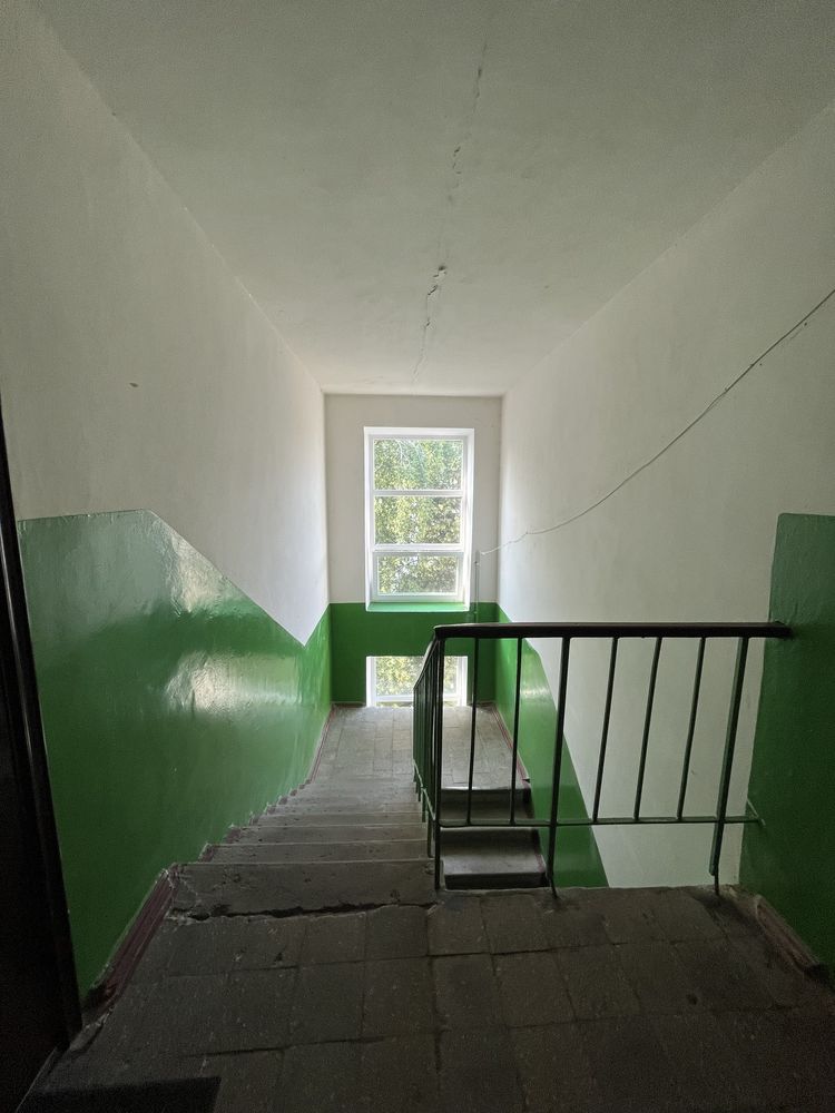 Продається 1кім квартира в тихому центрі