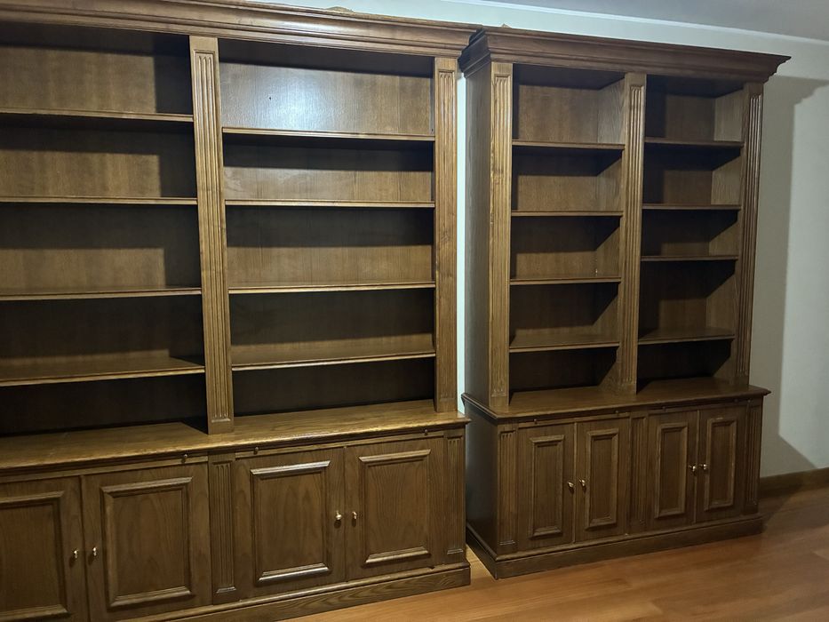 Estante de dois módulos de madeira maciça