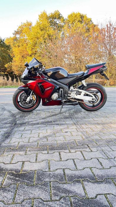 Ścigacz Honda CBR600