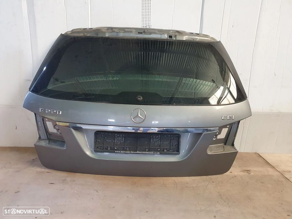 Tampa porta da mala com vidro escuro original Mercedes W212 E220 E250