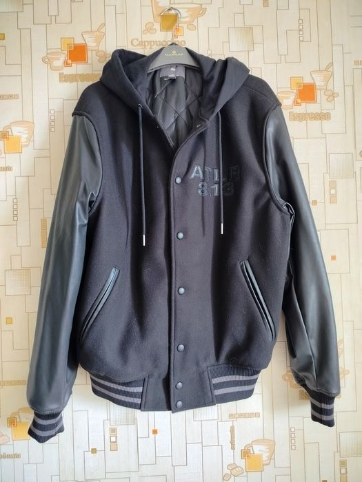Продам Новую куртку H&M р 52