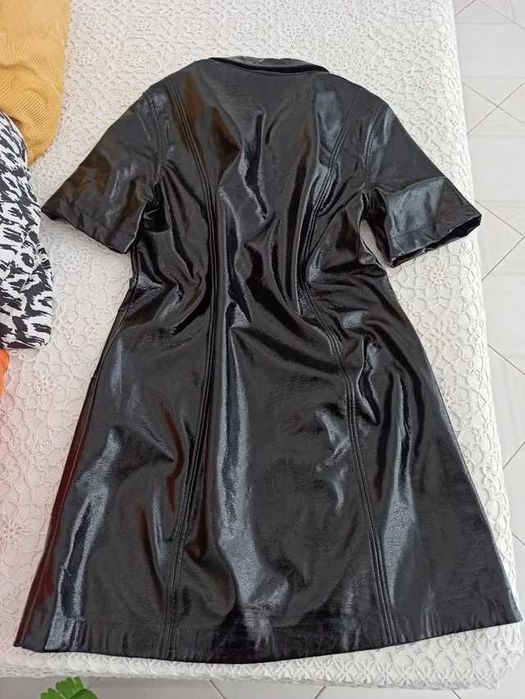 Латексна сукня в новому стані