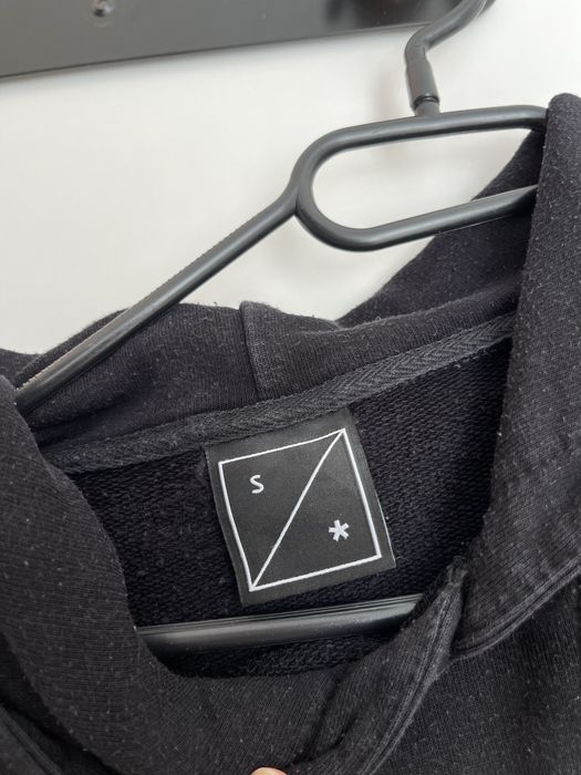 czarna bluza z kapturem Kamuflage S