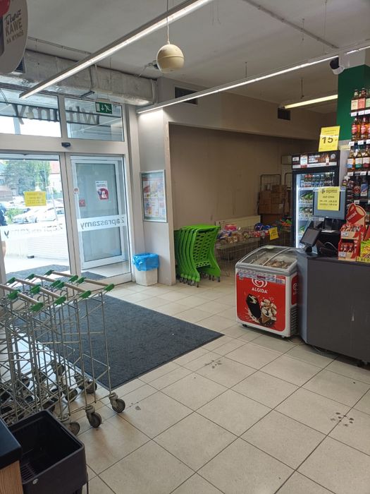 Lokal uslugowy 150m2 z parkingiem Jozefoslaw /Piaseczno