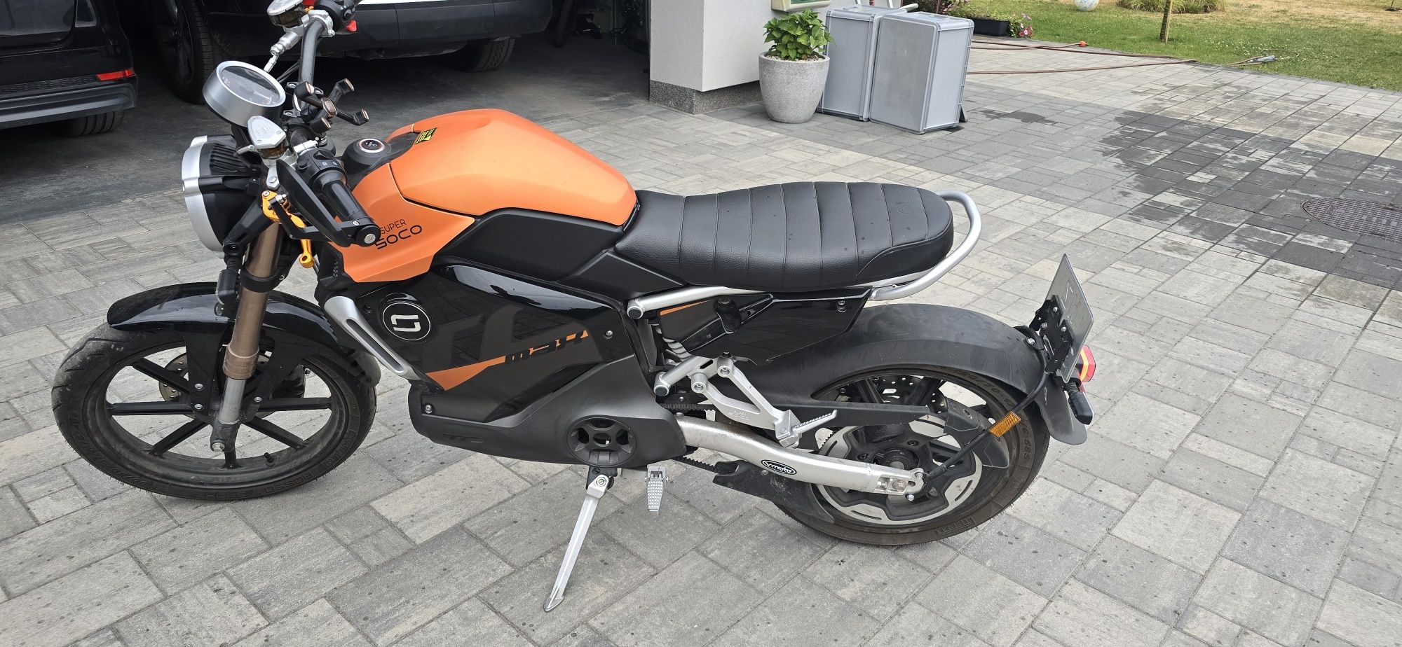 Super Soco TC Max dodatk, kaski 1 wlasciciel