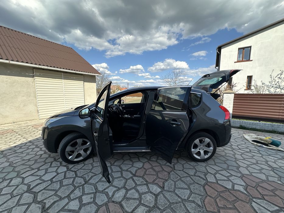 Продам  сімейне авто