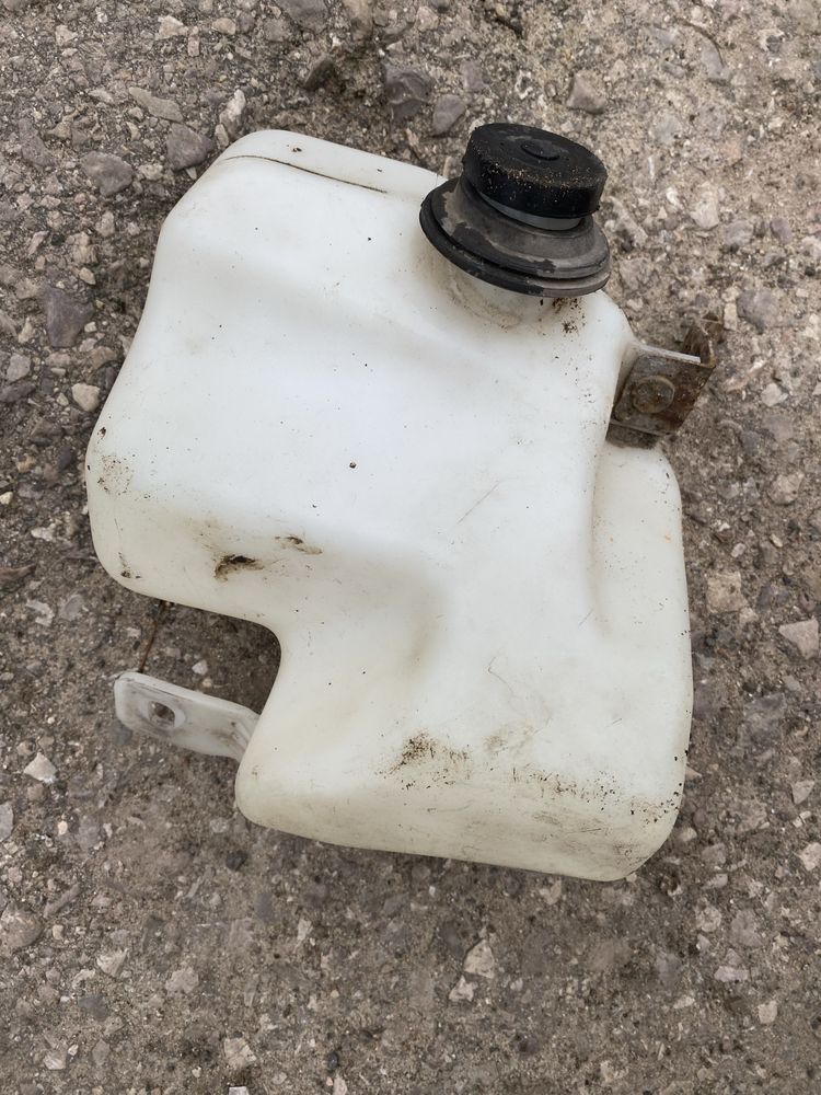 Fiat Seicento zbiornik zbiorniczek spryskiwaczy